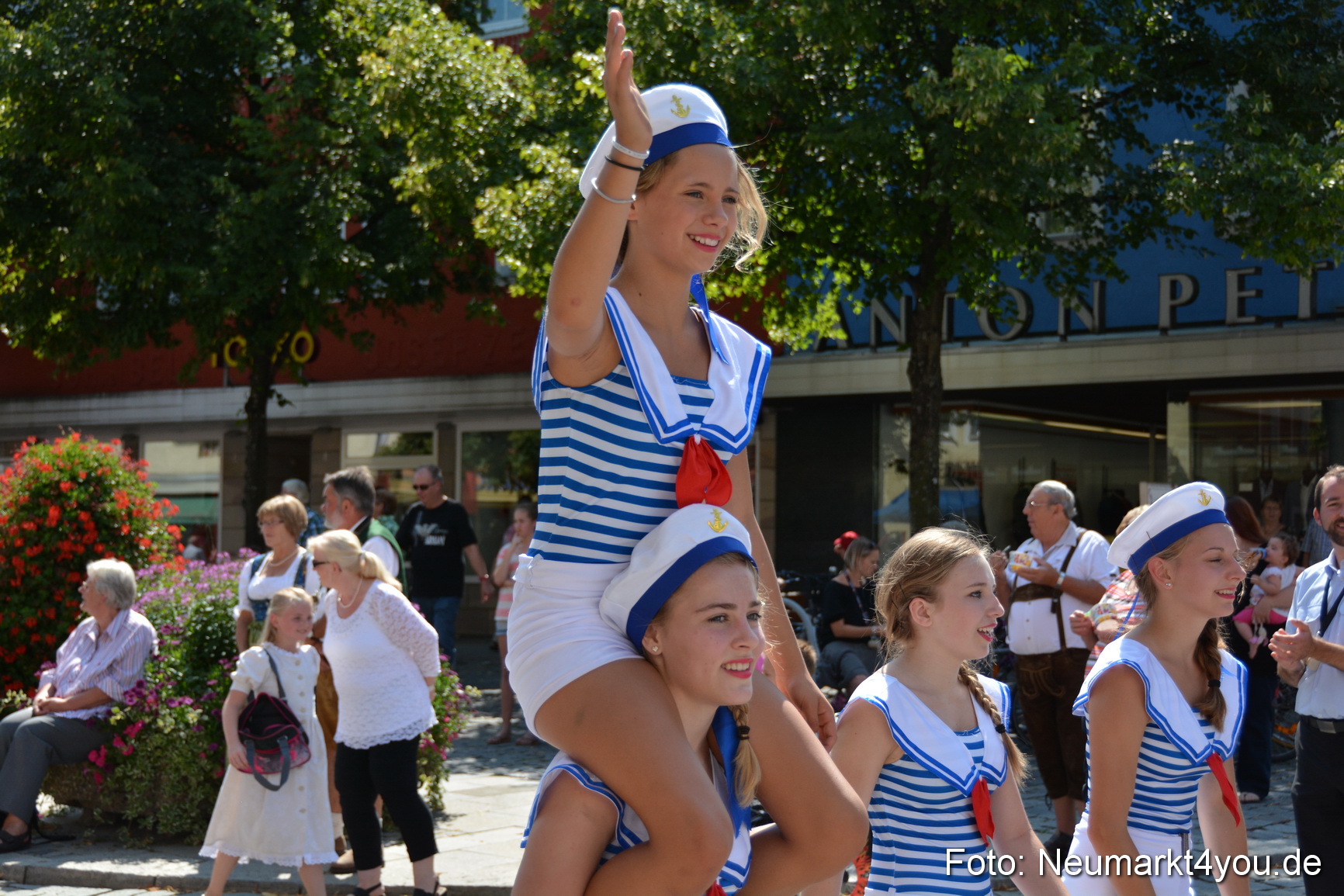 Volksfest Neumarkt 100814 0176